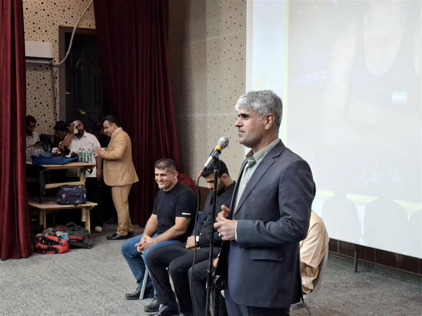 نام‌گذاری سه خیابان ایذه به افتخار قهرمانان کشتی فرنگی