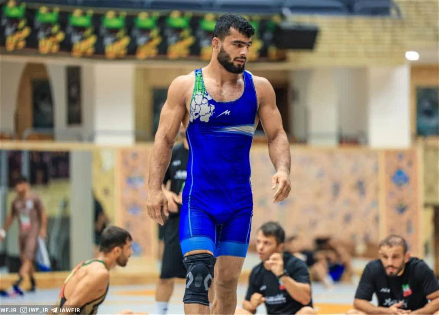 شروع مقتدرانه علیرضا مهمدی، کشتی‌گیر ایذه‌ای در رقابت‌های جهانی زاگرب