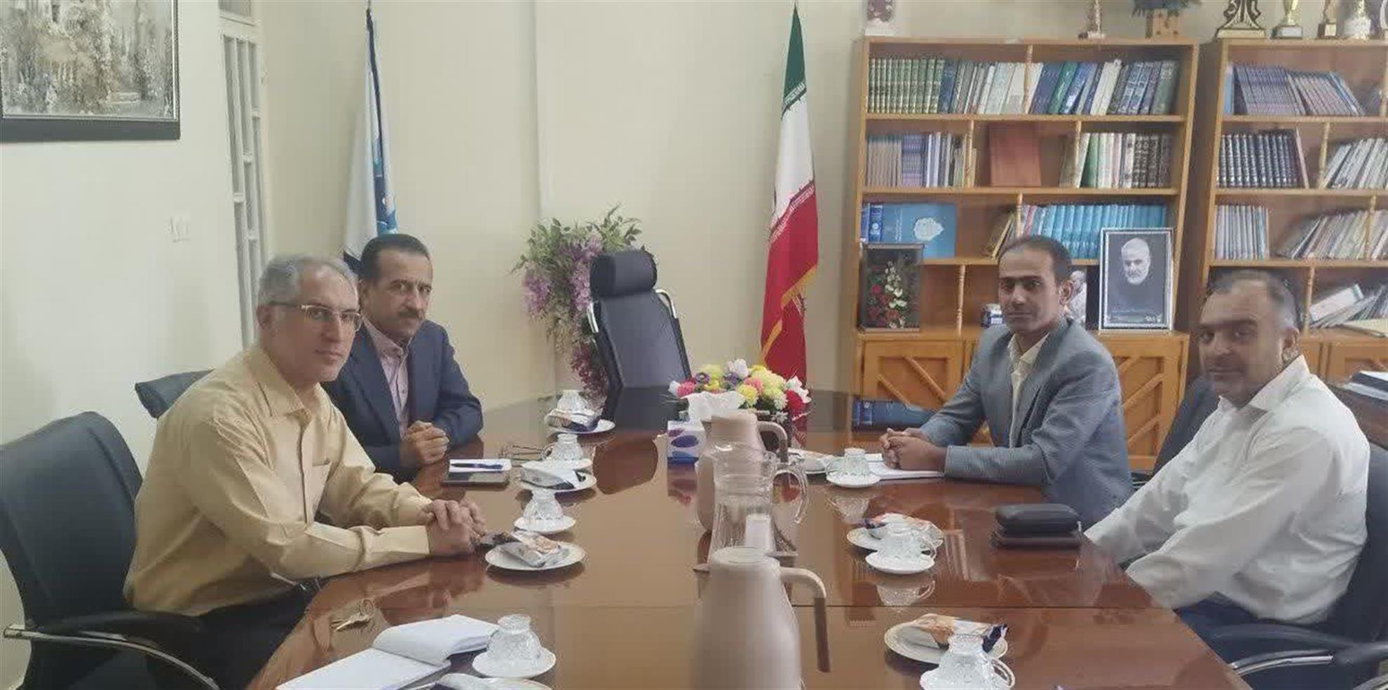 نشست تخصصی رئیس مرکز فنی و حرفه‌ای ایذه با رئیس دانشگاه آزاد اسلامی واحد ایذه برگزار شد