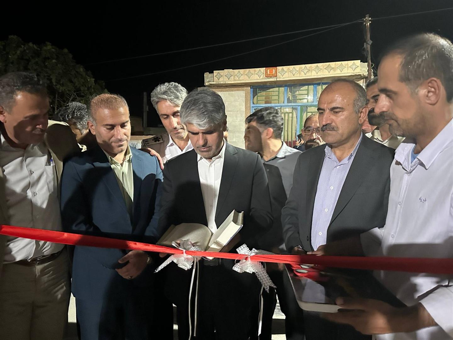 تجهیز و بهره‌برداری پایگاه فوریت‌های پزشکی بخش قارون در روستای ملاح با حضور نماینده حوزه منگشت