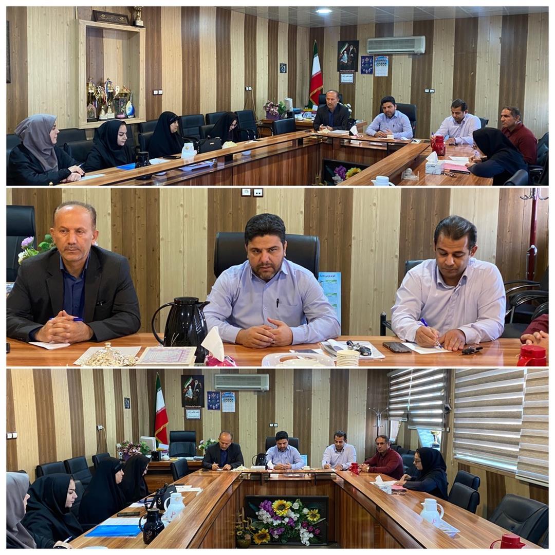 جلسه هم‌اندیشی آموزش و پرورش و شبکه بهداشت ایذه برای ارتقای سلامت دانش‌آموزان