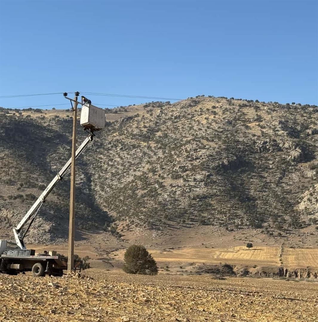 اقدامات اجرایی شرکت توزیع نیروی برق ایذه در راستای پایداری شبکه برق