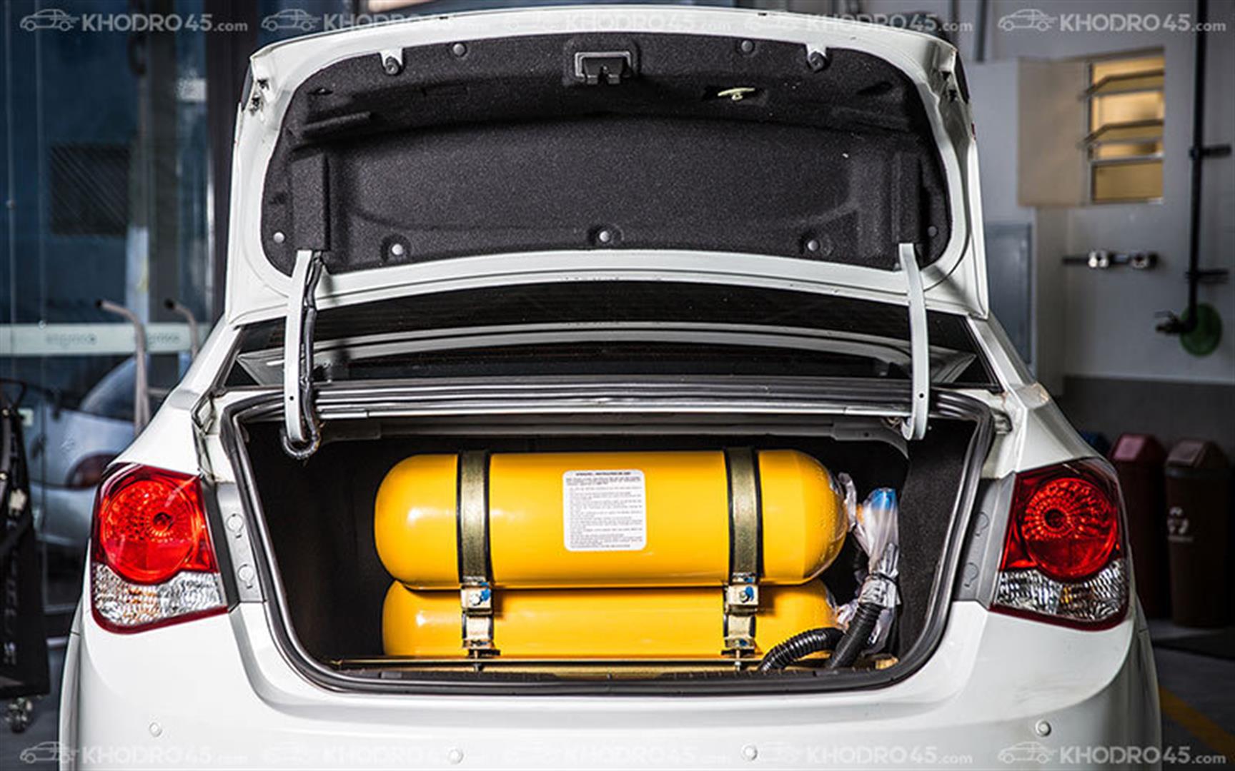 خودروهای شخصی بالای 10 سال رایگان دوگانه‌سوز می‌شوند