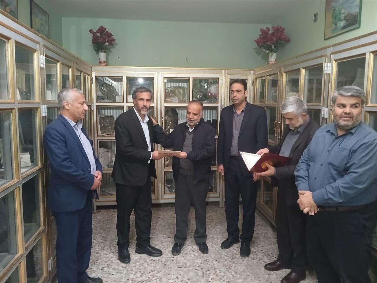 سرپرست جدید بنیاد شهید و امور ایثارگران ایذه معرفی شد