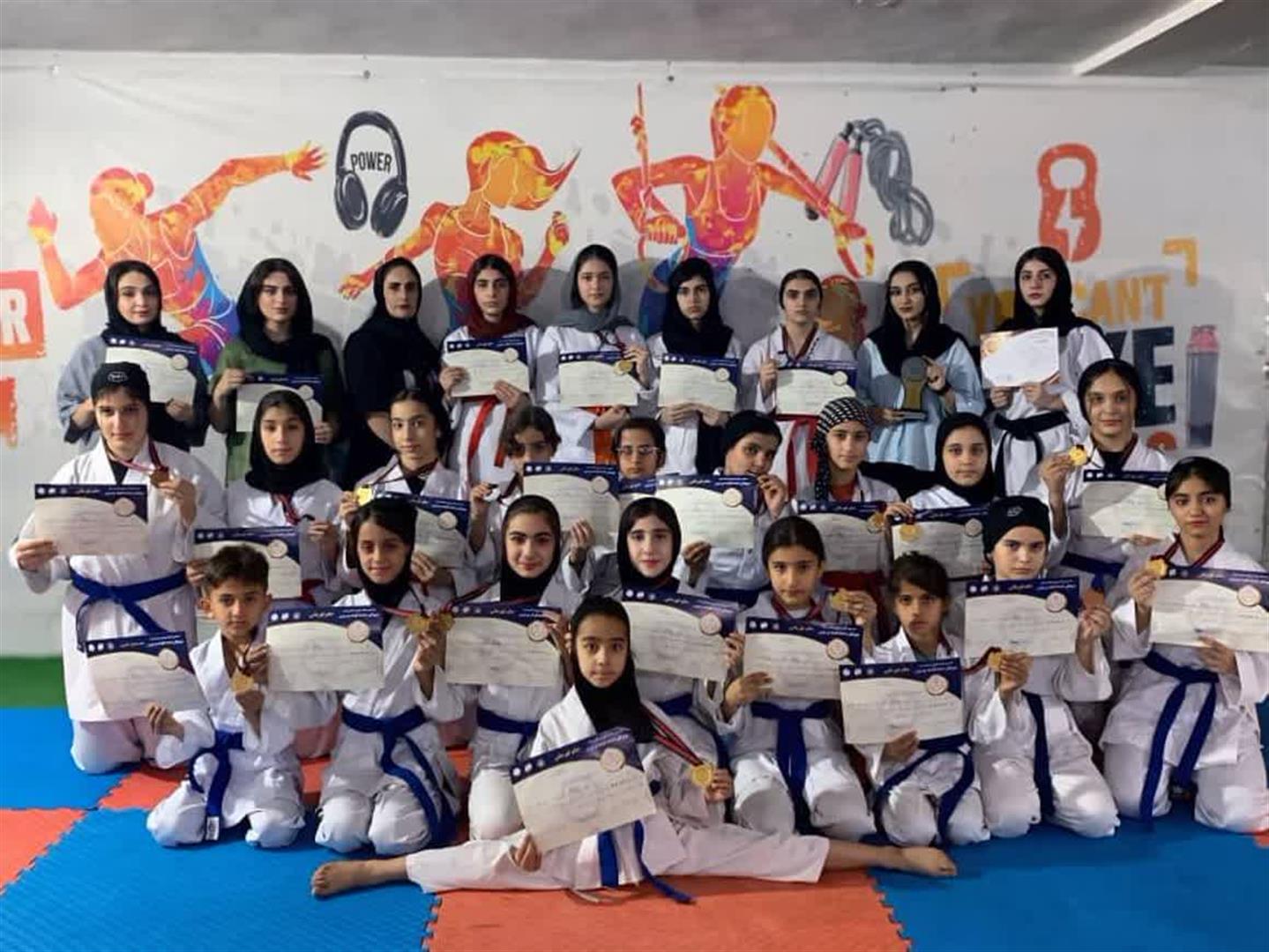 درخشش دختران ایذه‌ای در مسابقات کاراته قهرمانی کشور