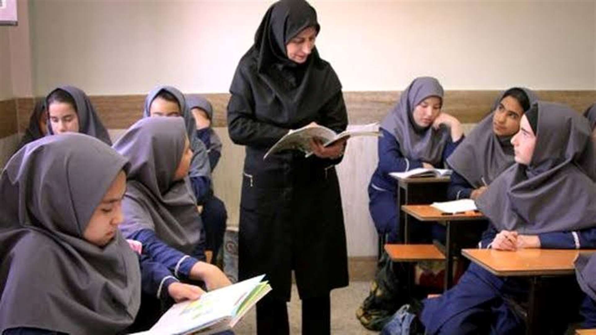 تداوم پرداخت حقوق و بیمه معلمان حق‌التدریس در تابستان