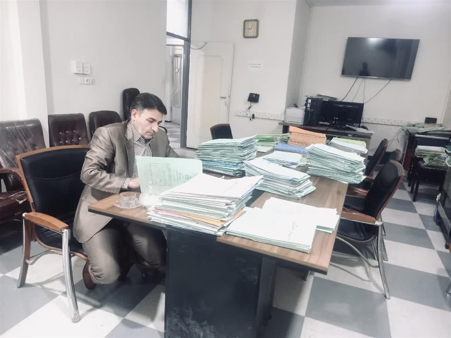 تلاش ها برای تسریع در صدور اسناد اراضی کشاورزی ایذه