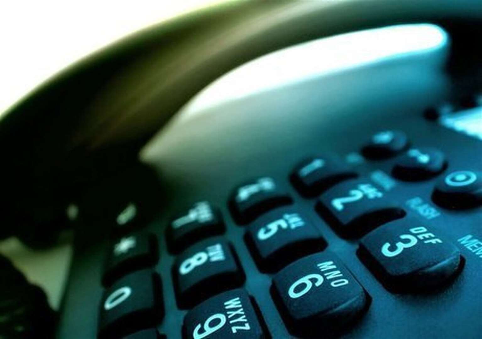 افزایش 45 درصدی آبونمان تلفن ثابت/ تماس‌های خانگی رایگان شد
