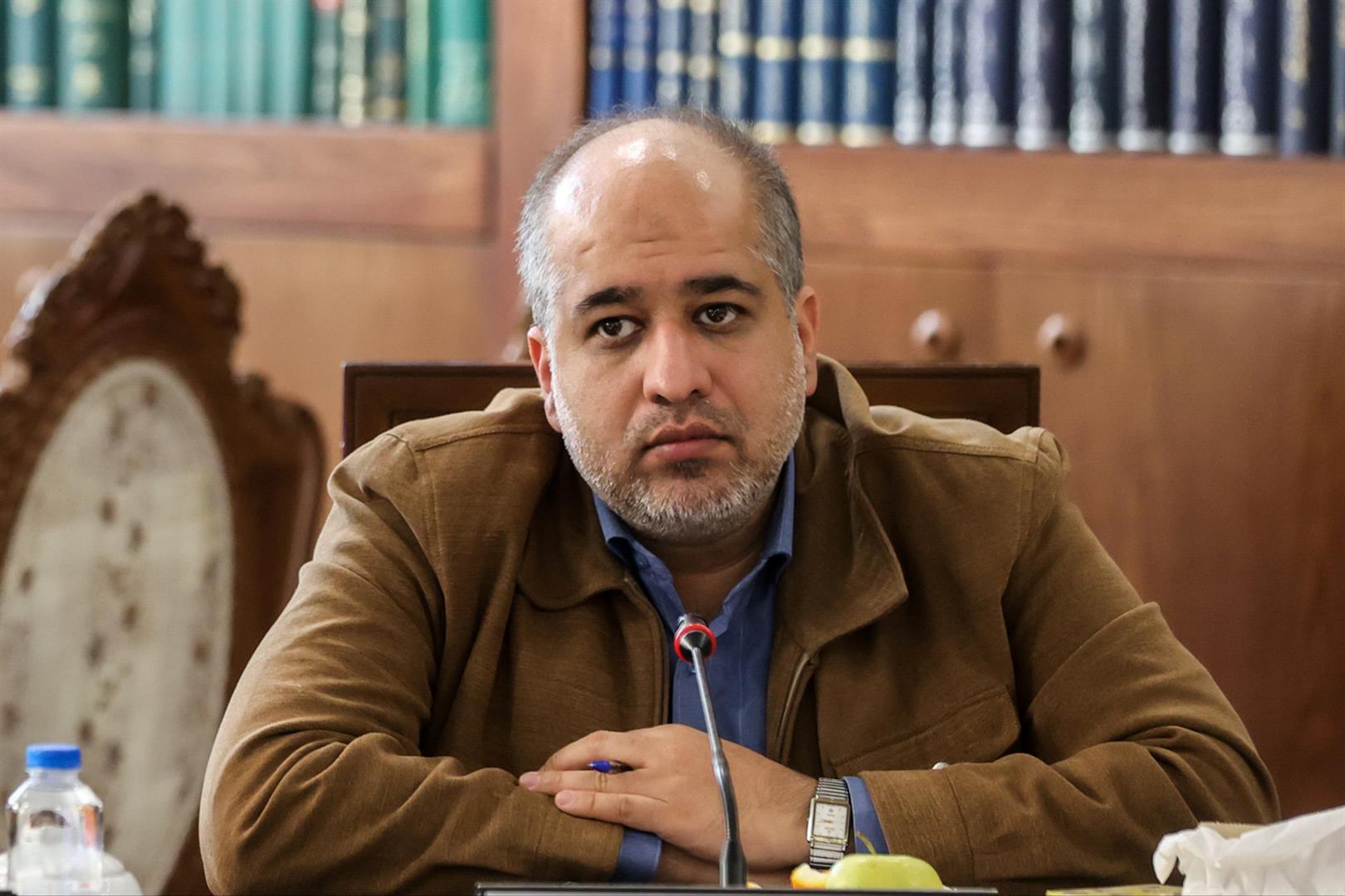 خضریان: وزارت راه در اجرای قانون ساماندهی بازار مسکن و اجاره‌بها ناموفق بوده است