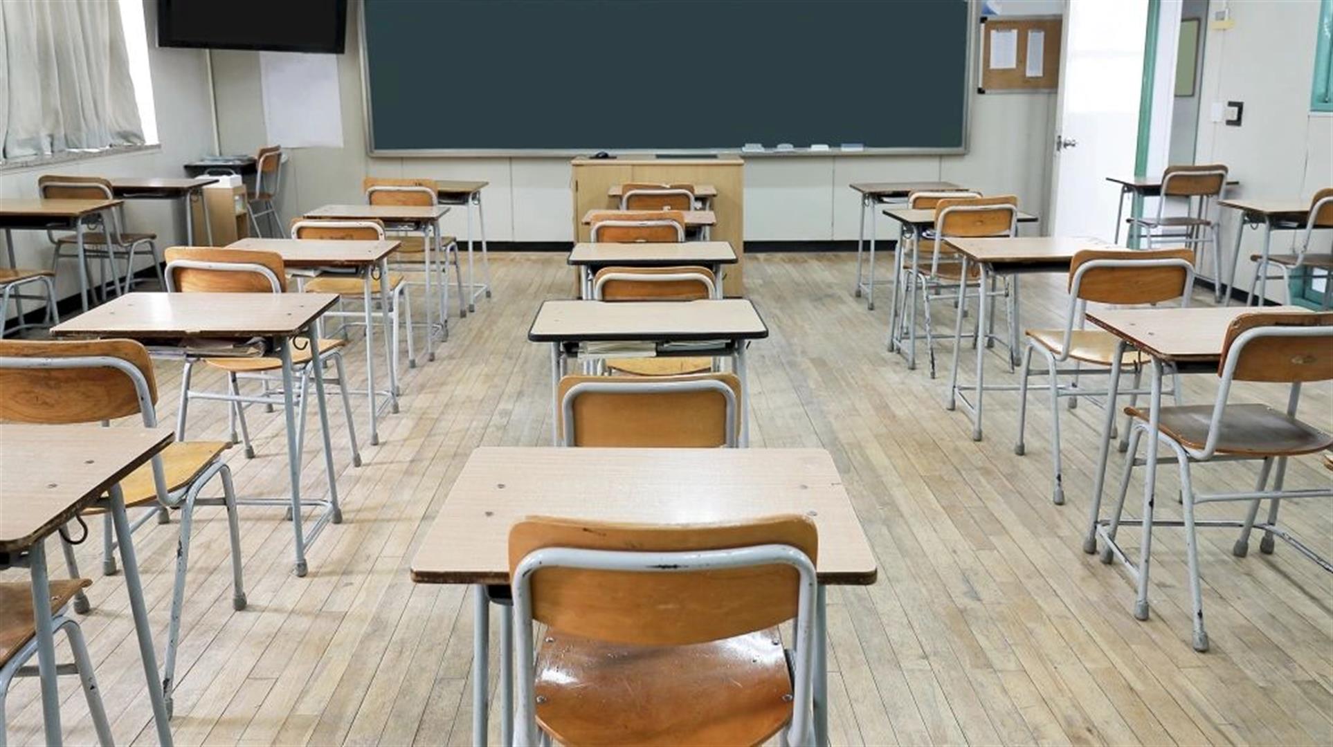 مدارس و ادارات فردا با دو ساعت تأخیر آغاز به کار می‌کنند