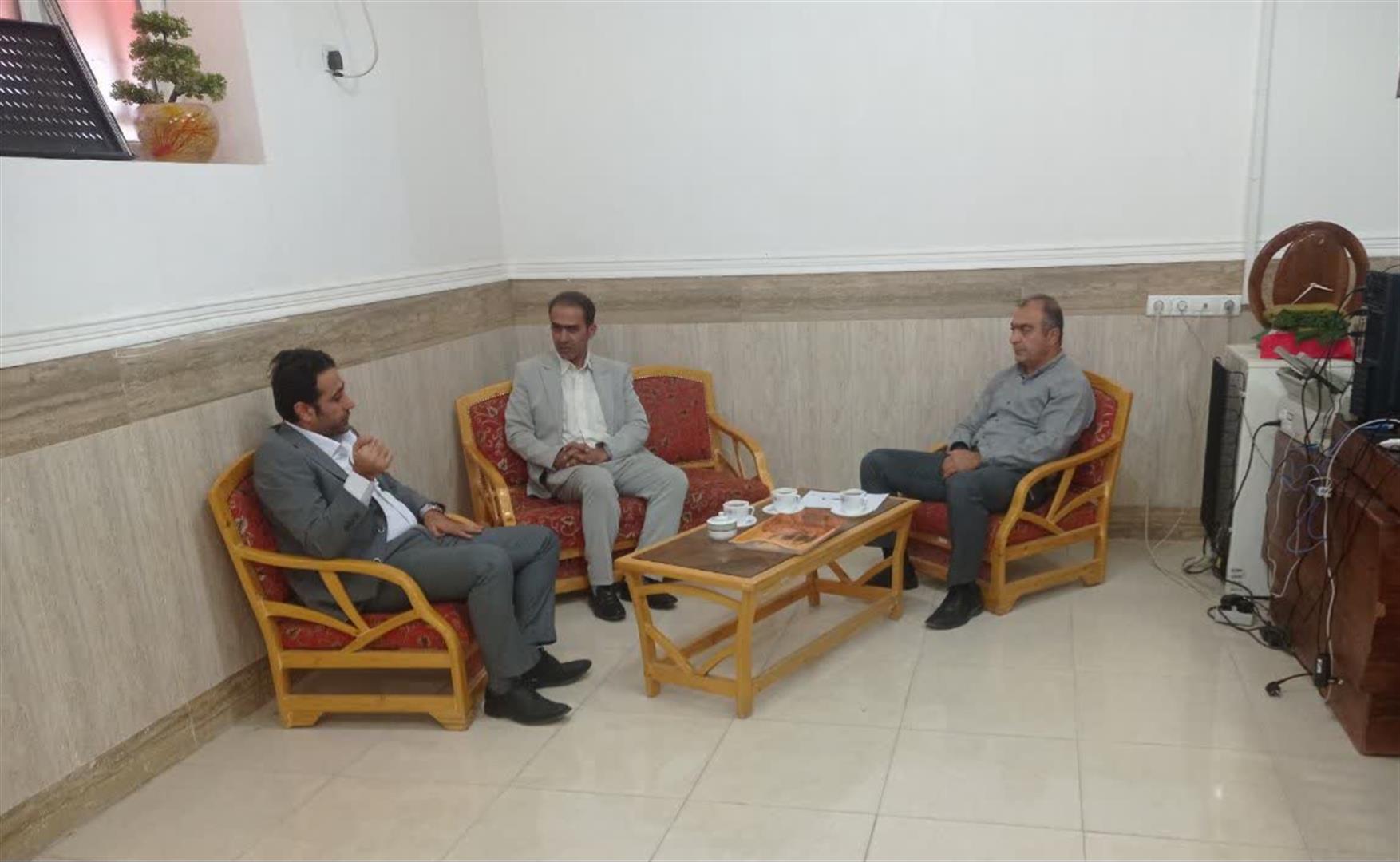 نشست مشترک مرکز فنی و حرفه‌ای ایذه و مجموعه سد کارون ۳ با محور مهارت‌آموزی کارکنان