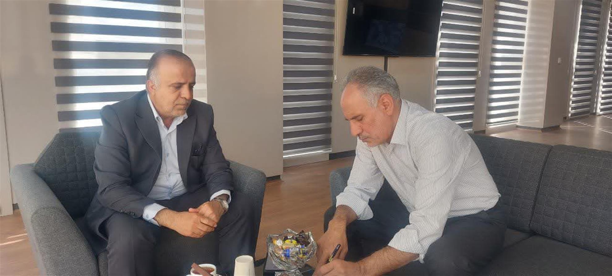 پیگیری رفع مشکلات برق شهرستان ایذه در نشست فرماندار با مدیرعامل برق منطقه‌ای خوزستان