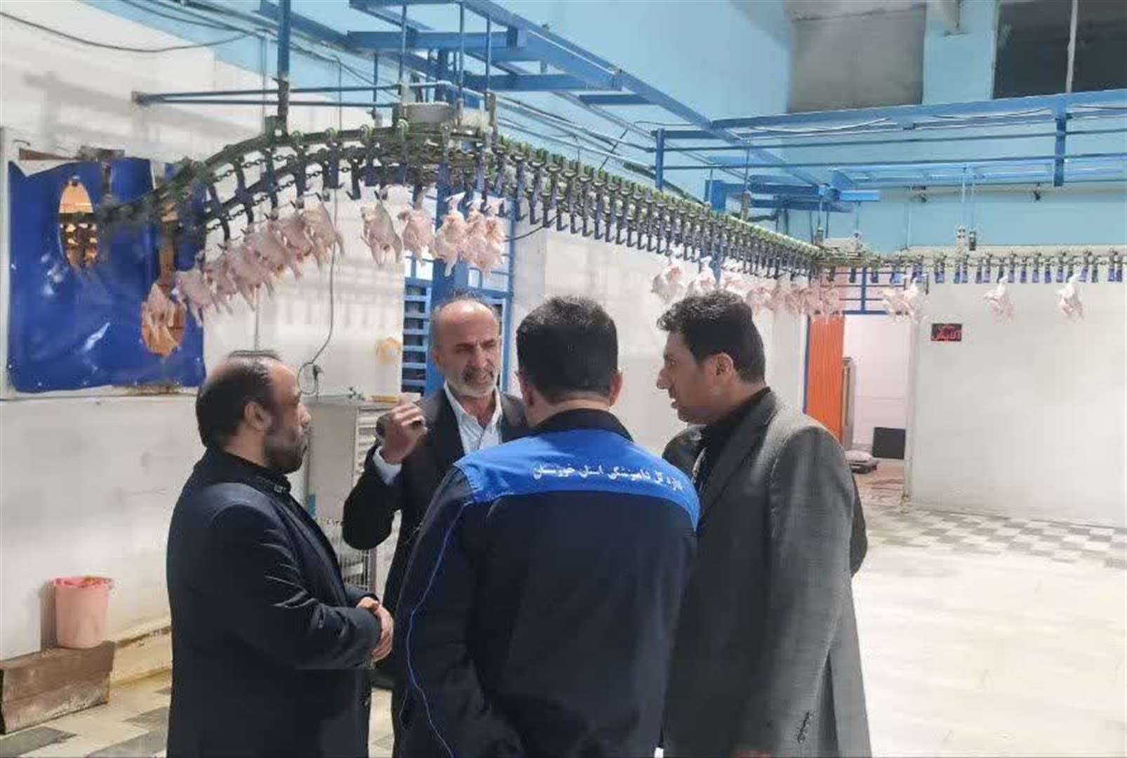 پیگیری رفع موانع توسعه کشتارگاه مرغ ایذه با بازدید دادستان
