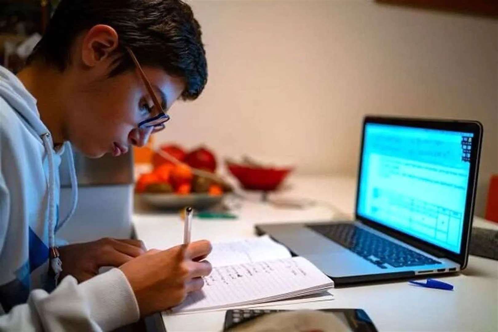 آموزش‌وپرورش: در همه پیام‌رسان‌های ایرانی می‌توان آزمون برگزار کرد